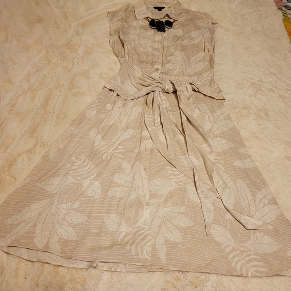 2 New dresses from rw&co - Picture 2 of 2